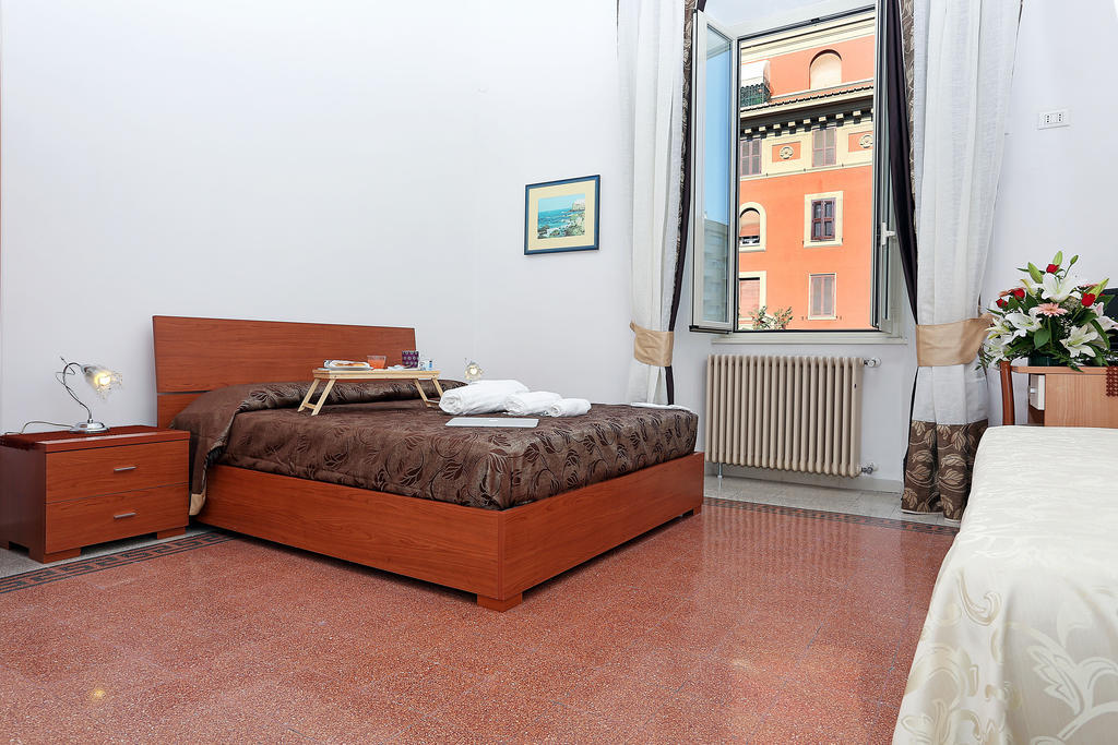 Bells Of Rome Hotel Room photo