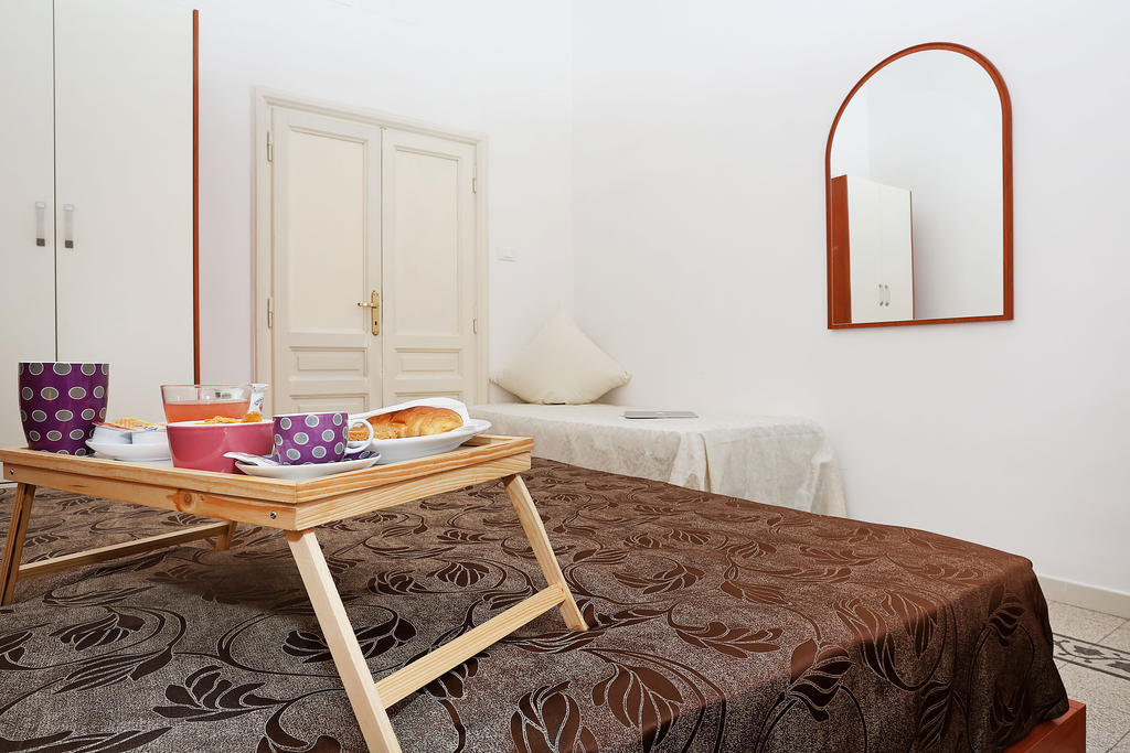 Bells Of Rome Hotel Room photo